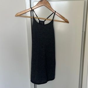 Lululemon workout top SIZE 6